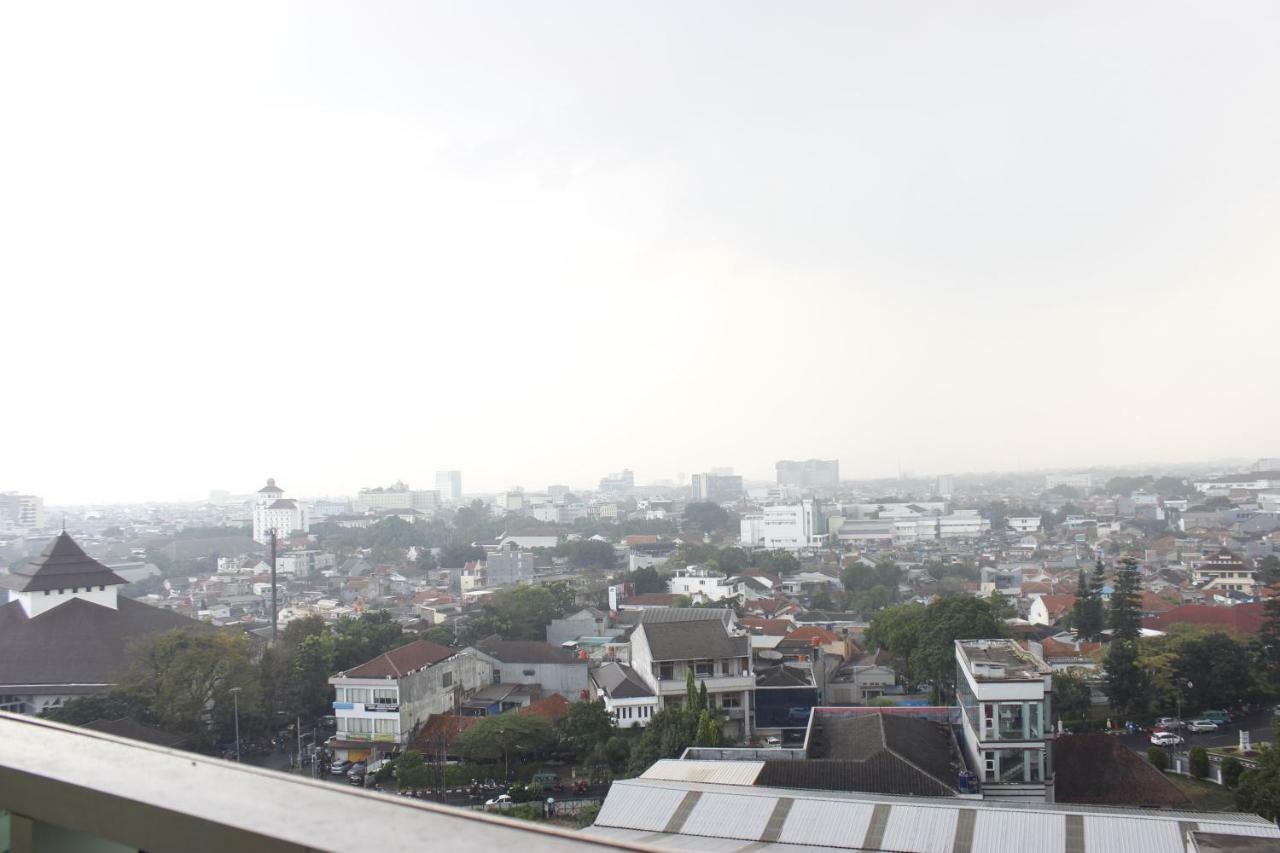 Bright Studio @ Tamansari La Grande Apartment By Travelio Bandung Luaran gambar